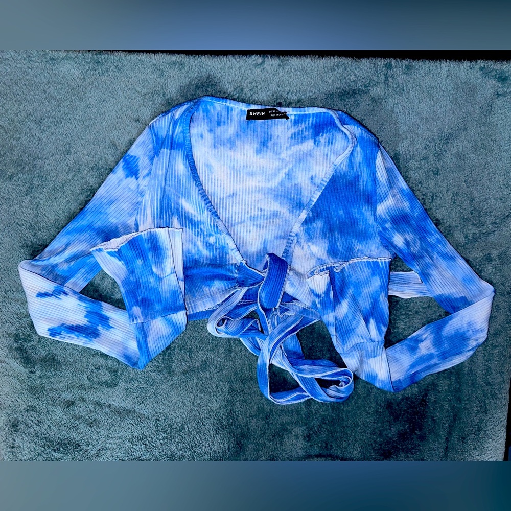 Tie Dye Tie Front Long Sleeve Cropped Top